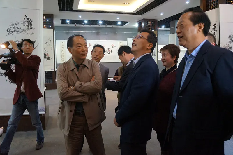 左起:刘坚 卢桂平 张九汉