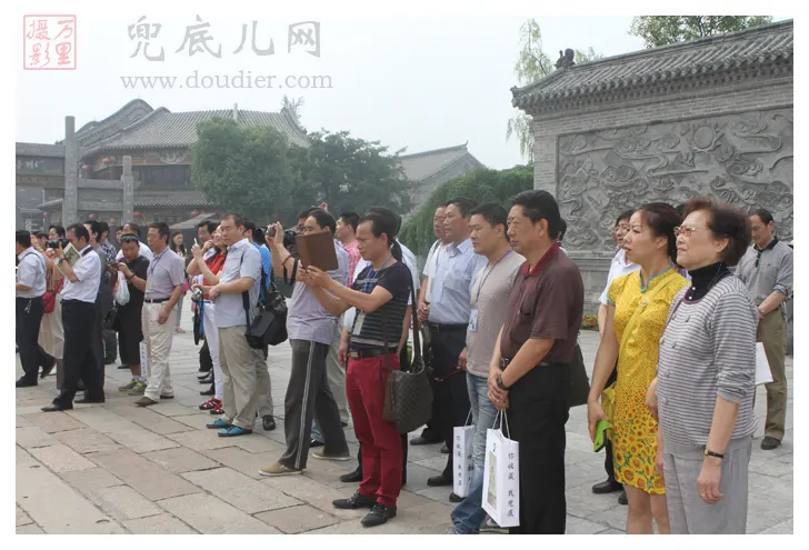 联展开幕剪裁仪式嘉宾现场