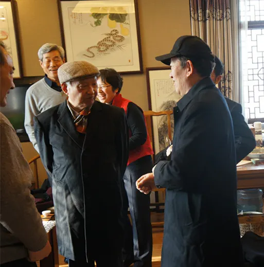 共叙战友情