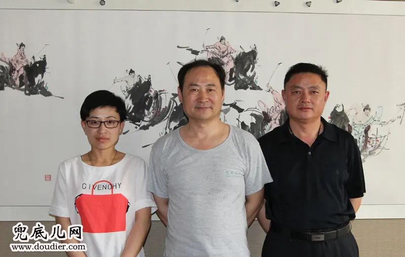 咸晓玲(右)、高润祥(中)咸振祝(左)【以照片人物左右排序】