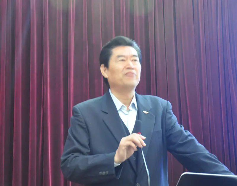 中国拥军优属基金会军旅企业家工作委员会主任滕安致辞