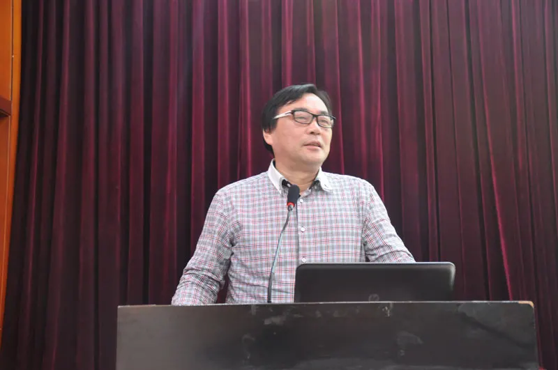 上海服装集团党委书记、董事长许涞华